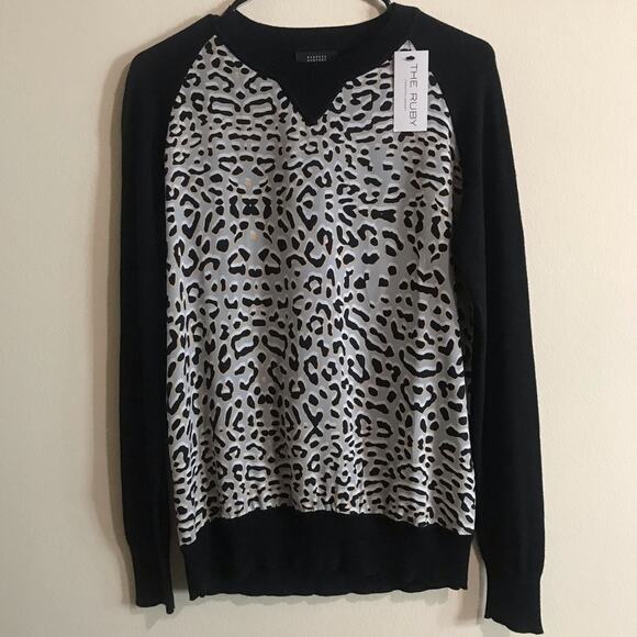 Barneys New York CO-OP Sweaters - Barney’s New York CO-OP Silk Leopard Sweater Size M